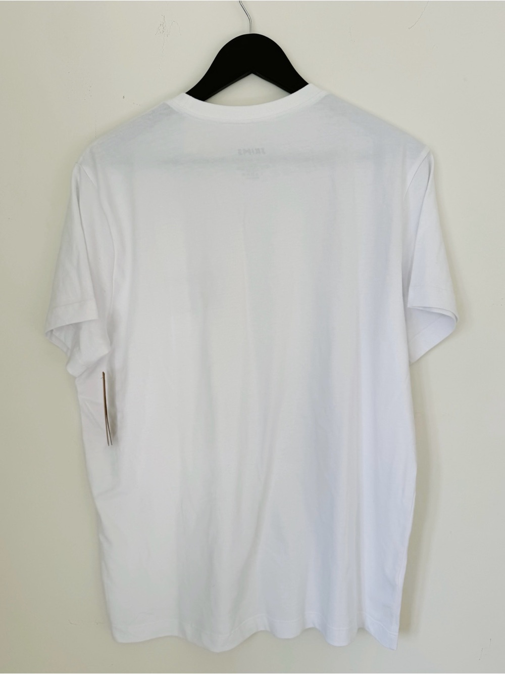 Limited edition Skims Love LA
Women's White Graphic Tee - Picture 5 of 8